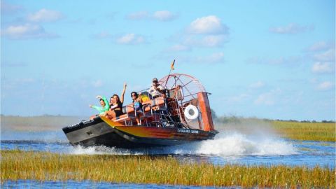 Everglades Airboat Adventure Tour with Transportation