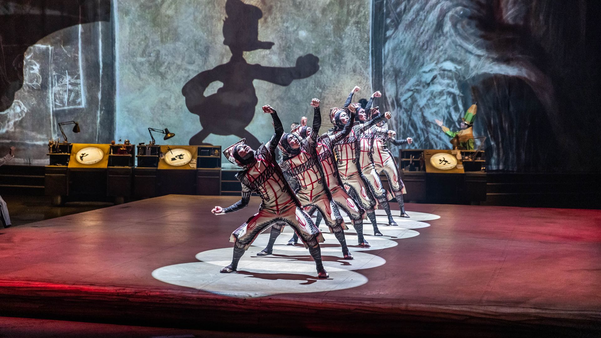 Cirque Du Soleil - Drawn To Life CAT 10 Seating