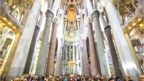 Sagrada Familia Fast Track Guided Tour 