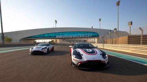 Aston Marting GT4  Dubai - Yas Marina Circuit Express Driving Experience