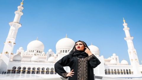 Sheikh Zayed Grand Mosque Tour Abu Dhabi from Dubai [Half Day]