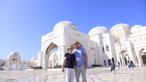 Private Abu Dhabi City Sightseeing Full-Day Tour From Dubai - German/Spanish/Italian/French