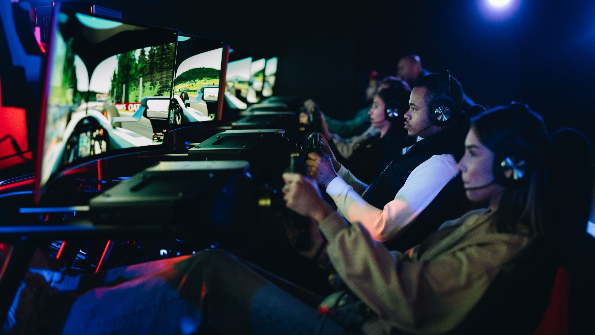 RACE EXPERIENCE: 60 MINUTES