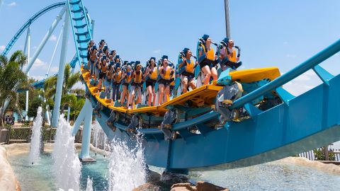 3 visits SeaWorld, Aquatica & Busch Gardens plus dine
