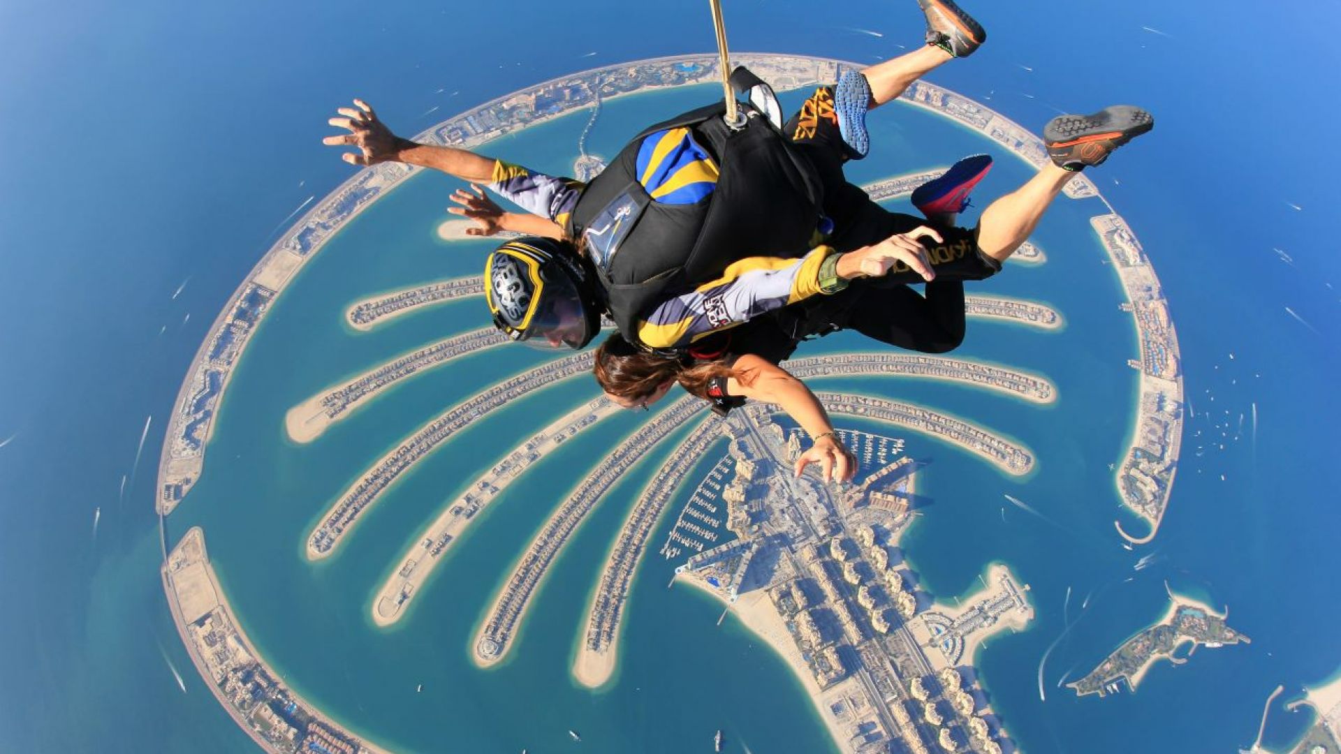 Skydive Dubai - Tandem Skydive - The Palm Drop Zone