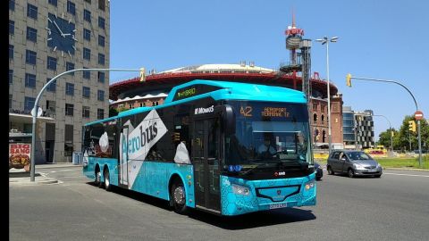 Barcelona Airport Aerobús with City Audio Guide App