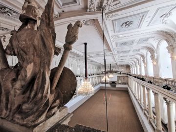 Architectural Tour at the Spanish Riding School