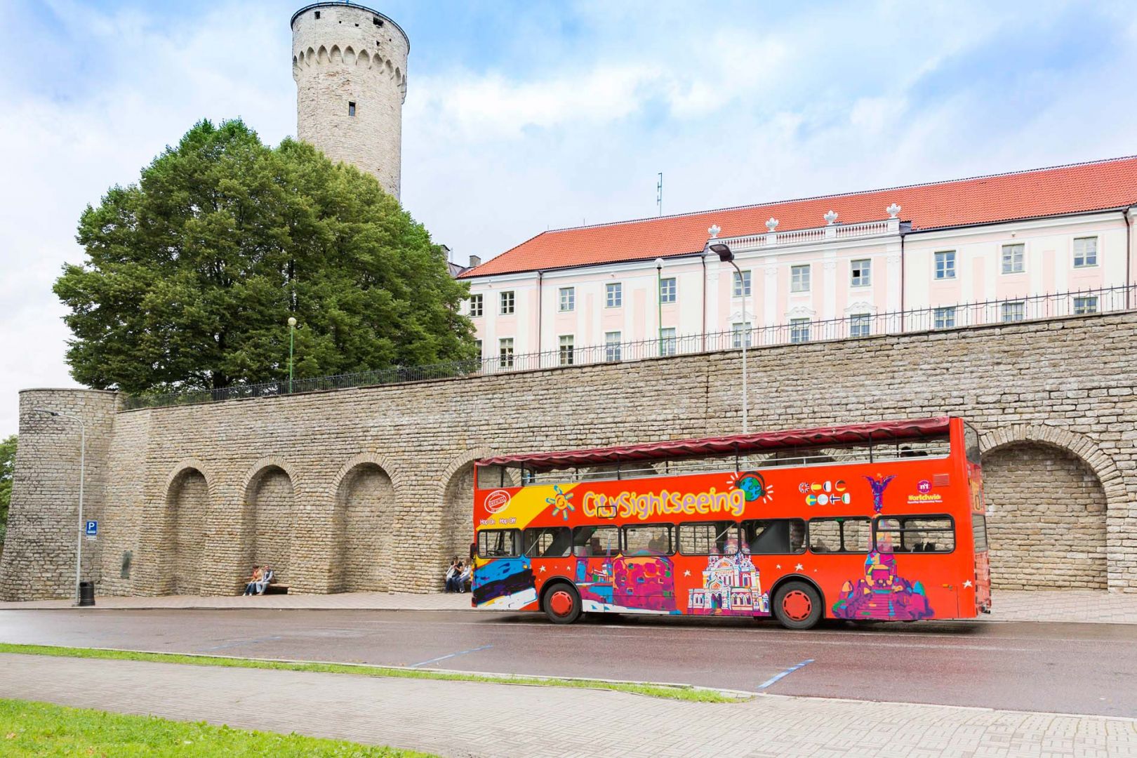 Hop-On Hop-Off Tallinn 24-hour Bus