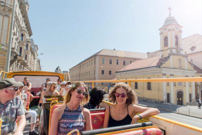 Boat Tour + Walking Tour + Hop-On Hop-Off Budapest Bus: 24 hours