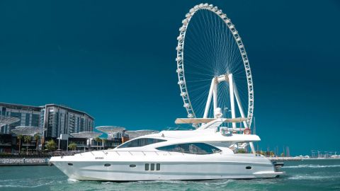 Dubai Marina Shared Morning Tour by Yacht – 2 Hours