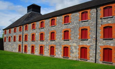 Midleton Distillery Experience & Whiskey Tasting - Home of Jameson