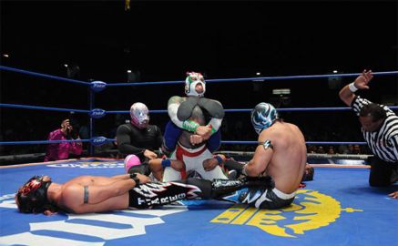 Mexican Night: Wrestling, Mariachi & Tequila Tour