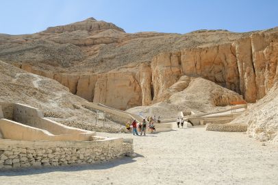 Valley of Kings, Hatshepsut, Karnak from Hurghada + Lunch