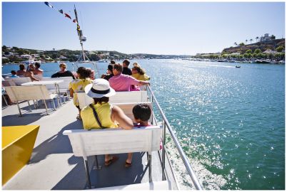 Maó Harbor Cruise with Underwater Views