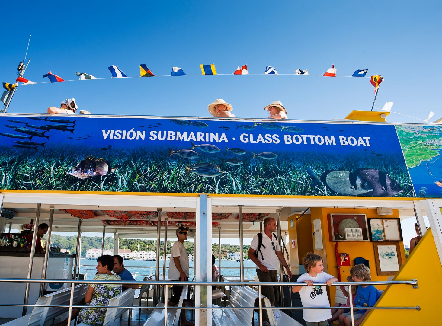 Maó Harbor Cruise with Underwater Views