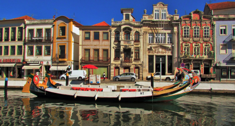 Aveiro: Half Day Tour from Porto with Boat Ride