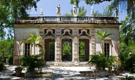 Vizcaya Museum & Gardens: Entry Ticket + Transport