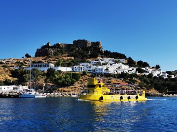 Navarone Bay: Hippo Submarine Ride with Swim