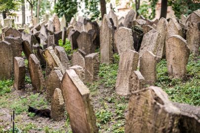 Jewish Quarter Monuments + Guided Tour