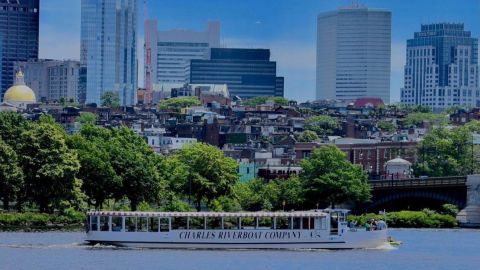 Charles River: 70-Minute Sightseeing Cruise