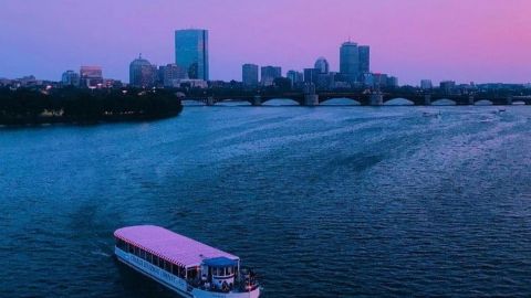 Charles River: 90-Minute Cocktail & Sunset Cruise