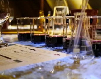 Caves du Louvre: Winemaking Workshop with a Sommelier