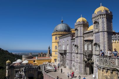 Sintra, Pena Palace, Cascais & Cabo da Roca: Small-Group Day Trip from Lisbon