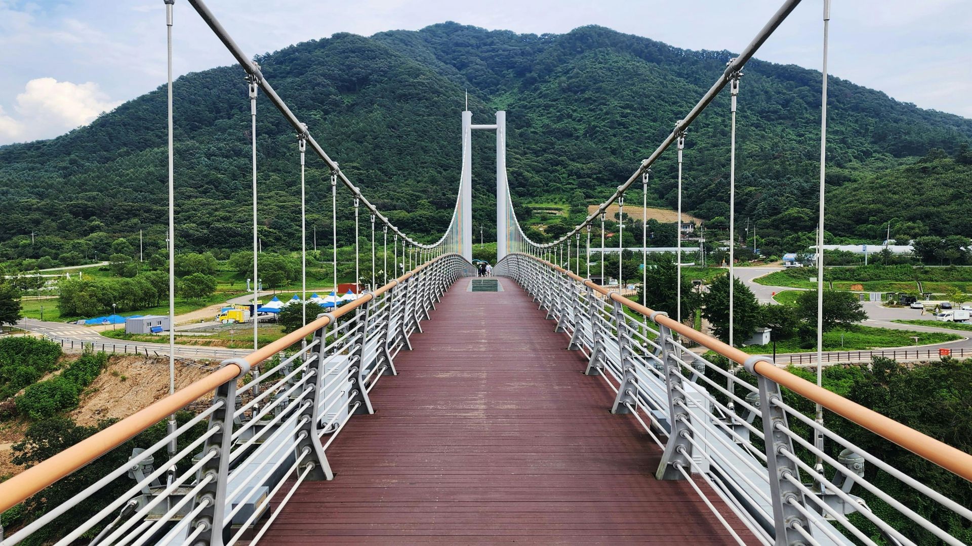 DMZ: Second Tunnel & Sky Bridge Full Day Guided Tour from Seoul