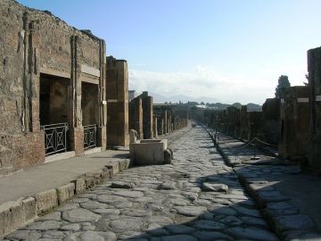 Pompeii Express: Reserved Entrance With Optional Audio Guide