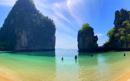 Krabi: One Day Hong Island lagoon Snorkelling Tour by Speedboat or Longtail Boat