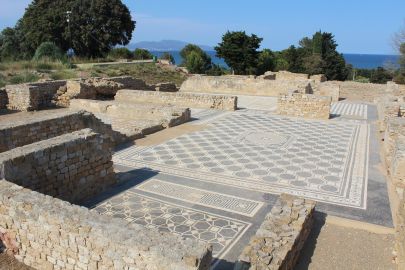 Costa Brava: Typical Towns Tour from Barcelona