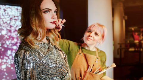 Exclusive Fame Experience with Arabic Guidebook - SPOS