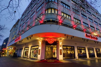 Hard Rock Cafe Berlin: Skip-the-Line Entry + 2 or 3-Course Menu