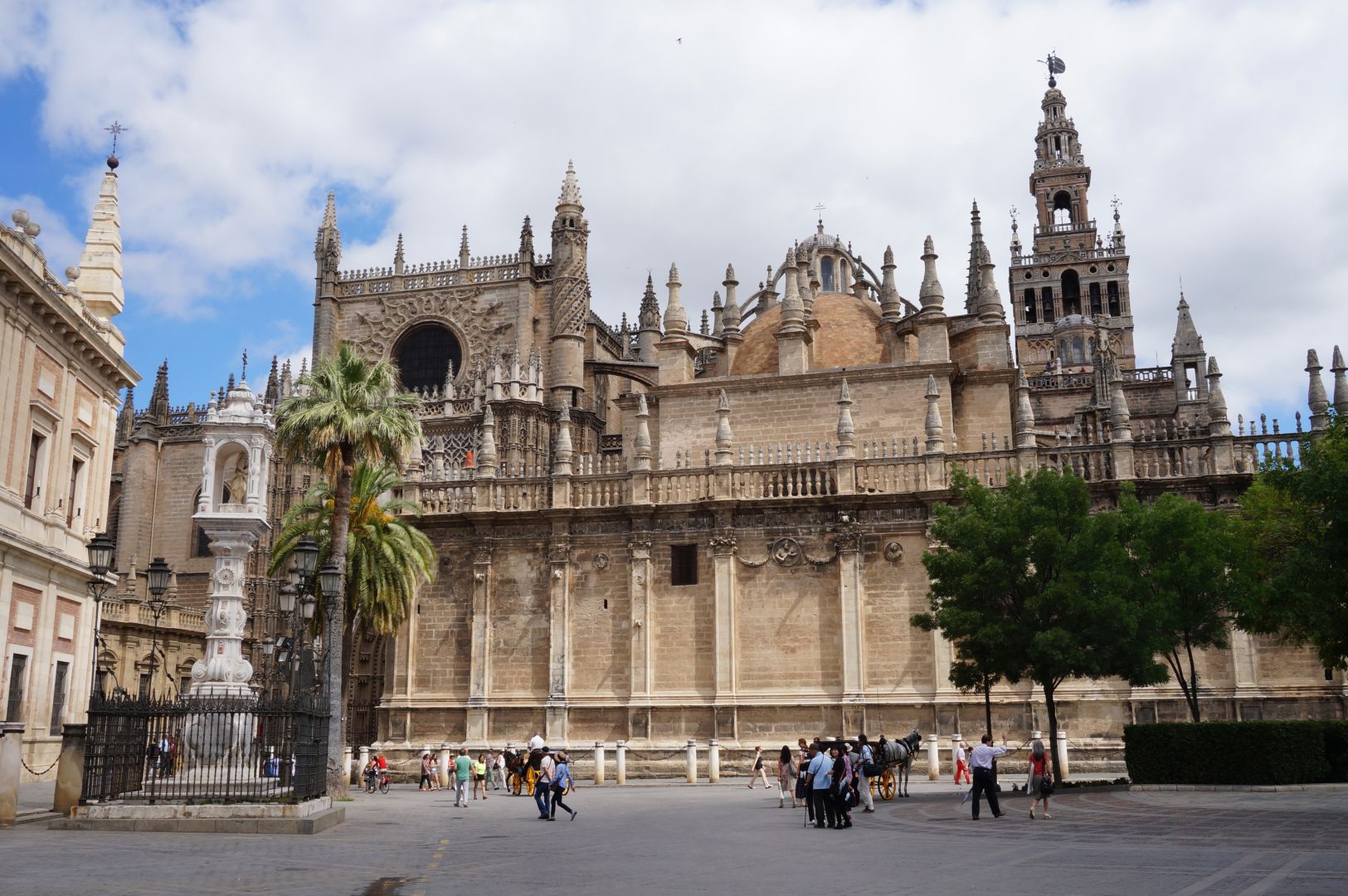 Seville Cathedral & La Giralda: Skip The Line Ticket + Guided Tour in English 