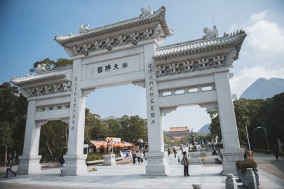 360 Lantau Culture & Heritage Insight Tour + Cable Car Crystal Cabin