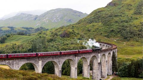 Harry Potter Train & Scenic Highlands Day Tour from Inverness