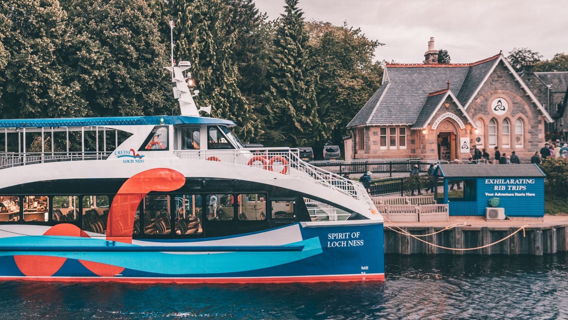 Scottish Highlands and Loch Ness including Boat Cruise from Glasgow