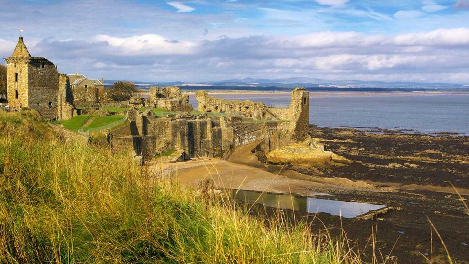 Coastal Path of Fife and St Andrews from Edinburgh