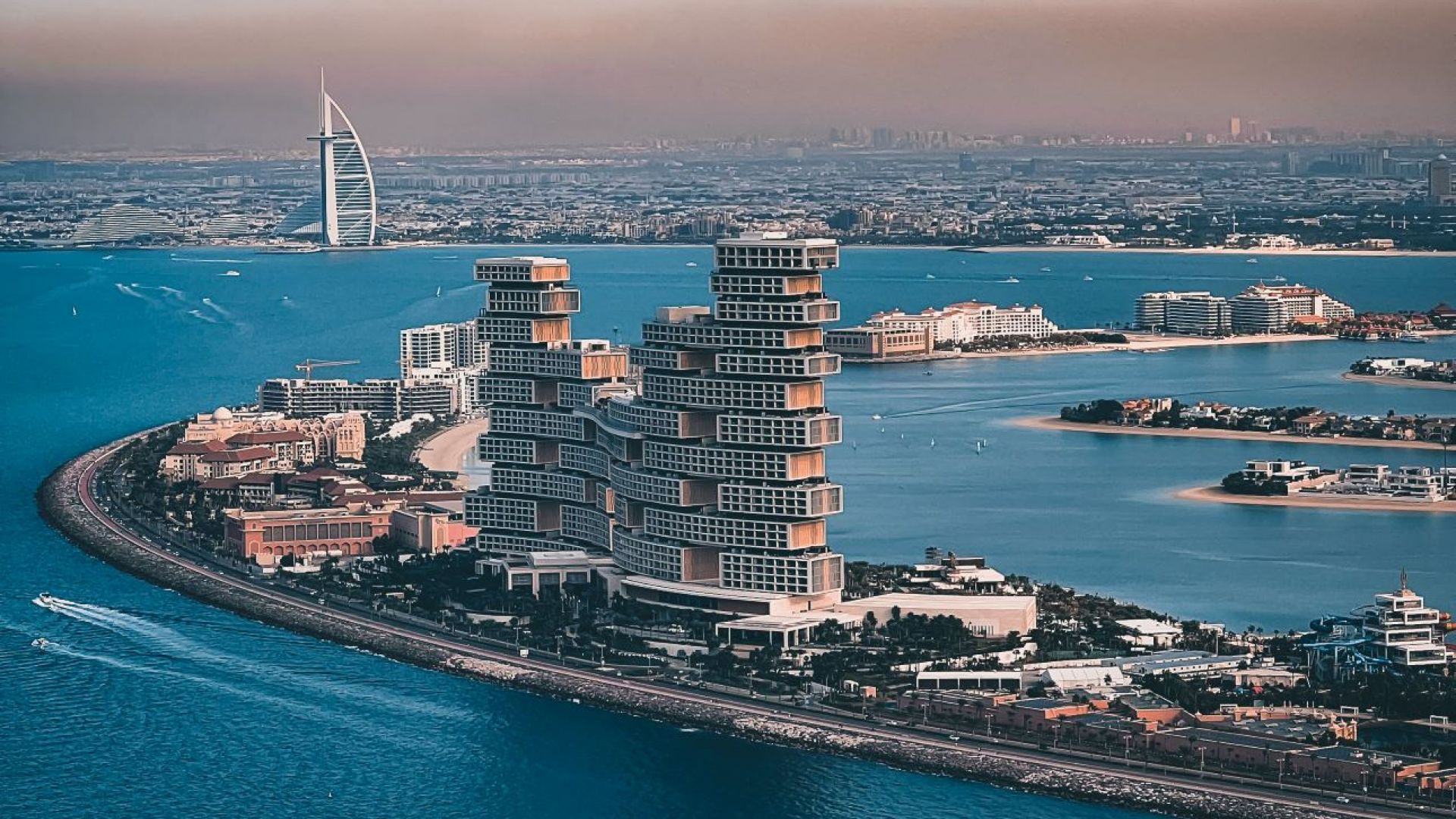 Shared Helicopter Tour in Dubai by Falcon Aviation