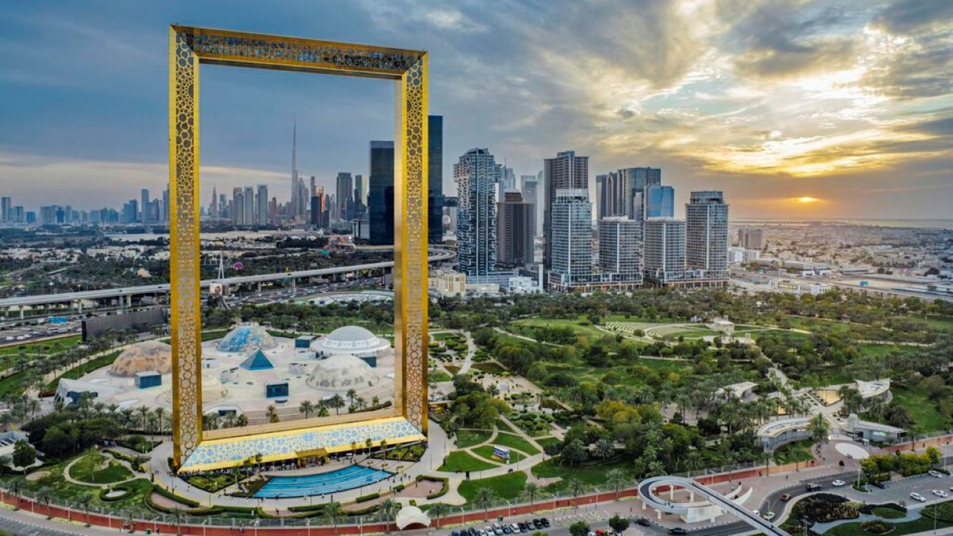 Falcon Heli Tours - The Iconic Ride 17 MIN (Sharing Basis) offline