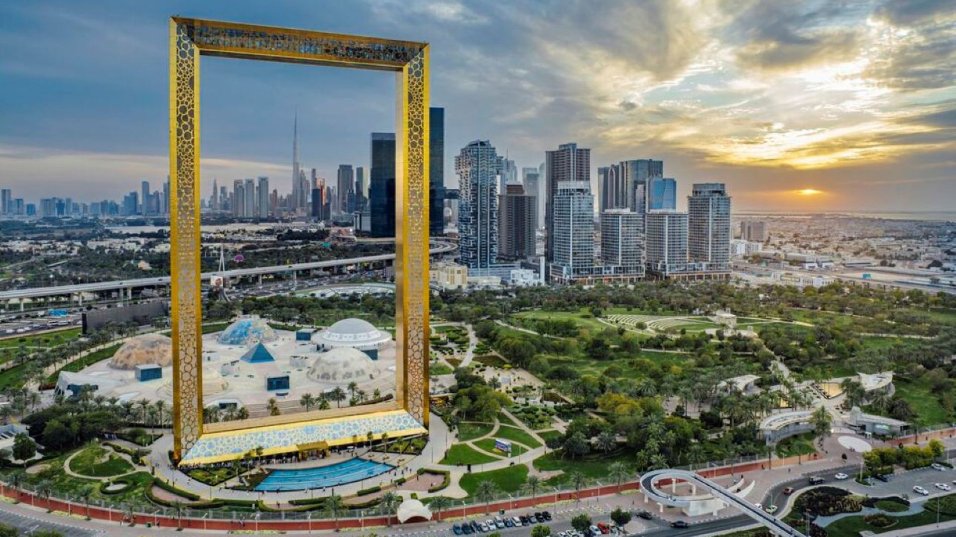 Falcon Heli Tours - City Circuit 25 MIN (Sharing Basis)