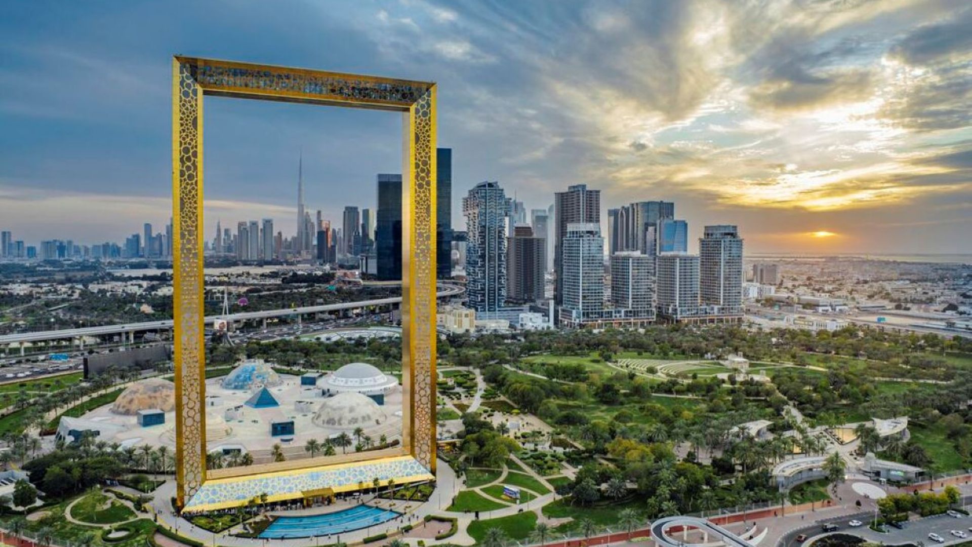 Falcon Heli Tours - City Circuit 25 MIN up to 6 guests (Private)