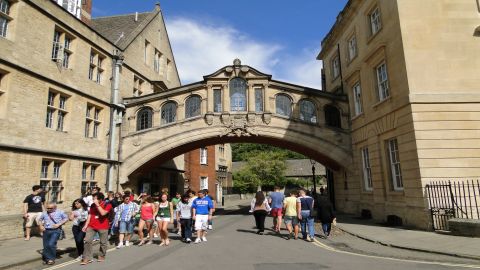 Warwick Castle, Shakespeare’s Birthplace and Oxford: Guided Tour