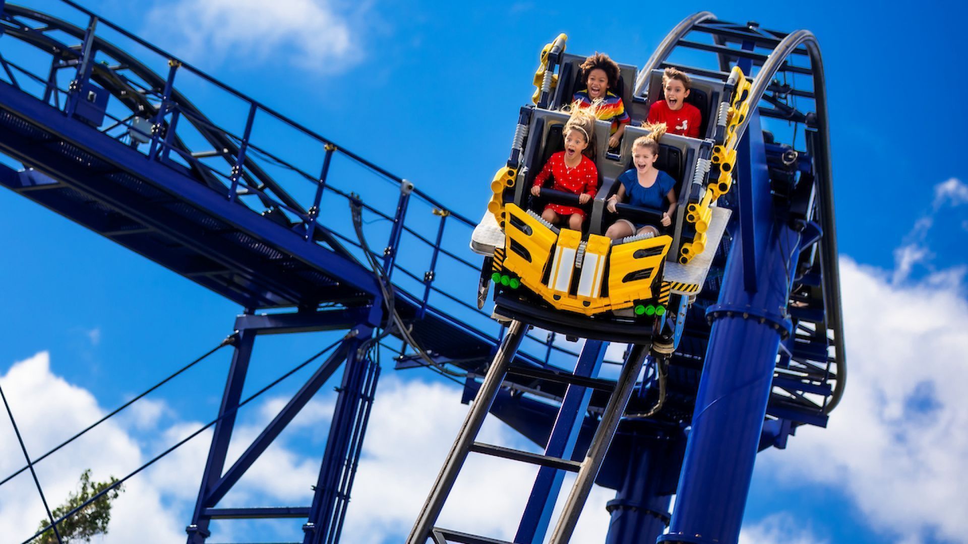 1 Day Admission to LLFL, SEA LIFE & Peppa Pig Theme Park