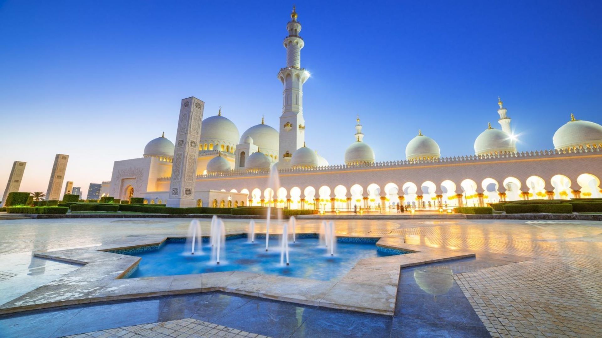 From Abu Dhabi: Abu Dhabi City Tour & SeaWorld - Shared Audio Guided Tour & Transfers