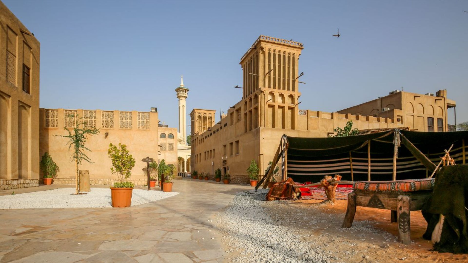 From Dubai: Dubai Traditional City Tour - Shared Audio Guided Morning Tour & Transfers