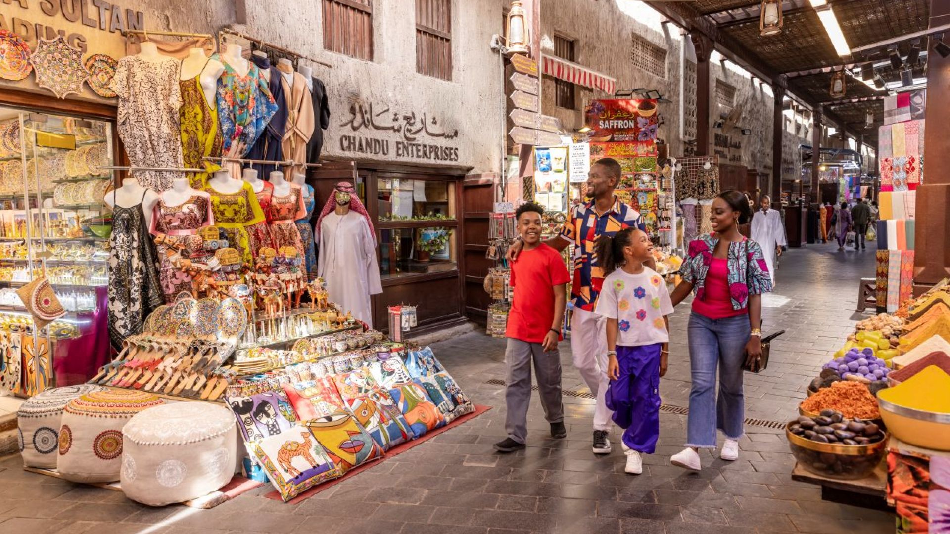 From Dubai: Dubai Traditional City Tour - Shared Audio Guided Morning Tour & Transfers
