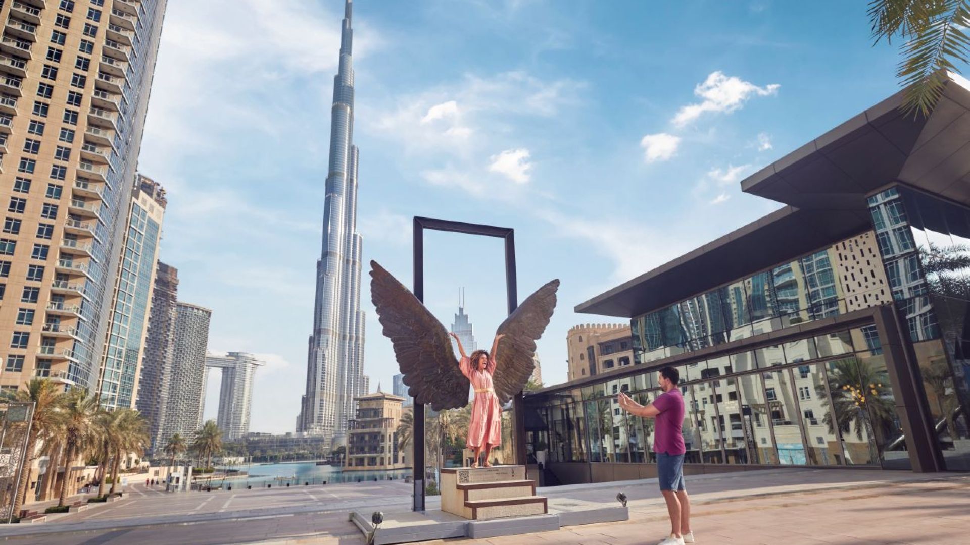 From Dubai: Dubai Traditional city tour with Burj Khalifa - Shared Audio Guided Tour & Transfers