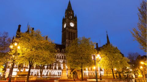 MANCHESTER GHOST TOUR: City Center Exploration Game 