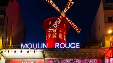 Moulin Rouge Show (1/2 bte champagne)